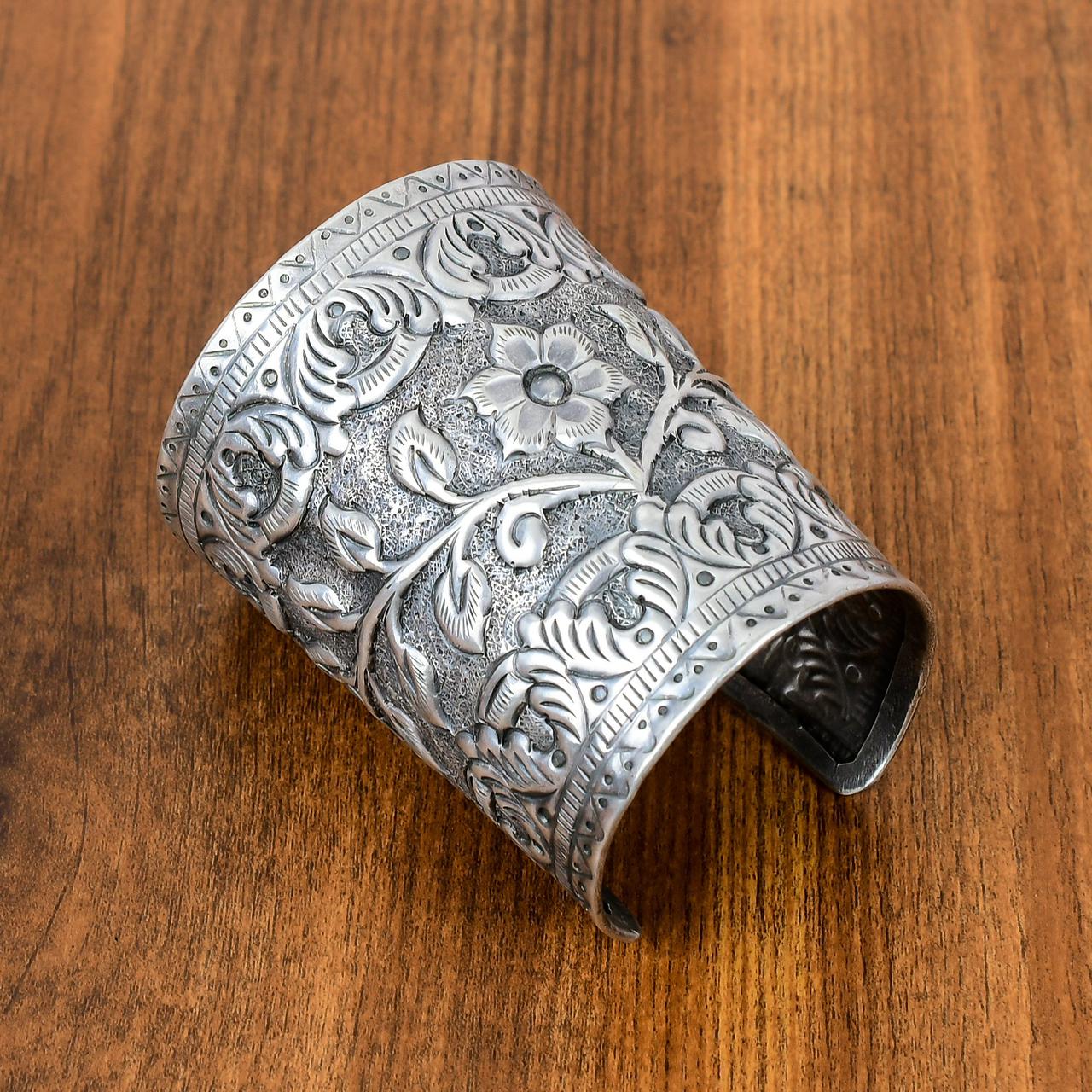 Handcuff Bracelet Floral