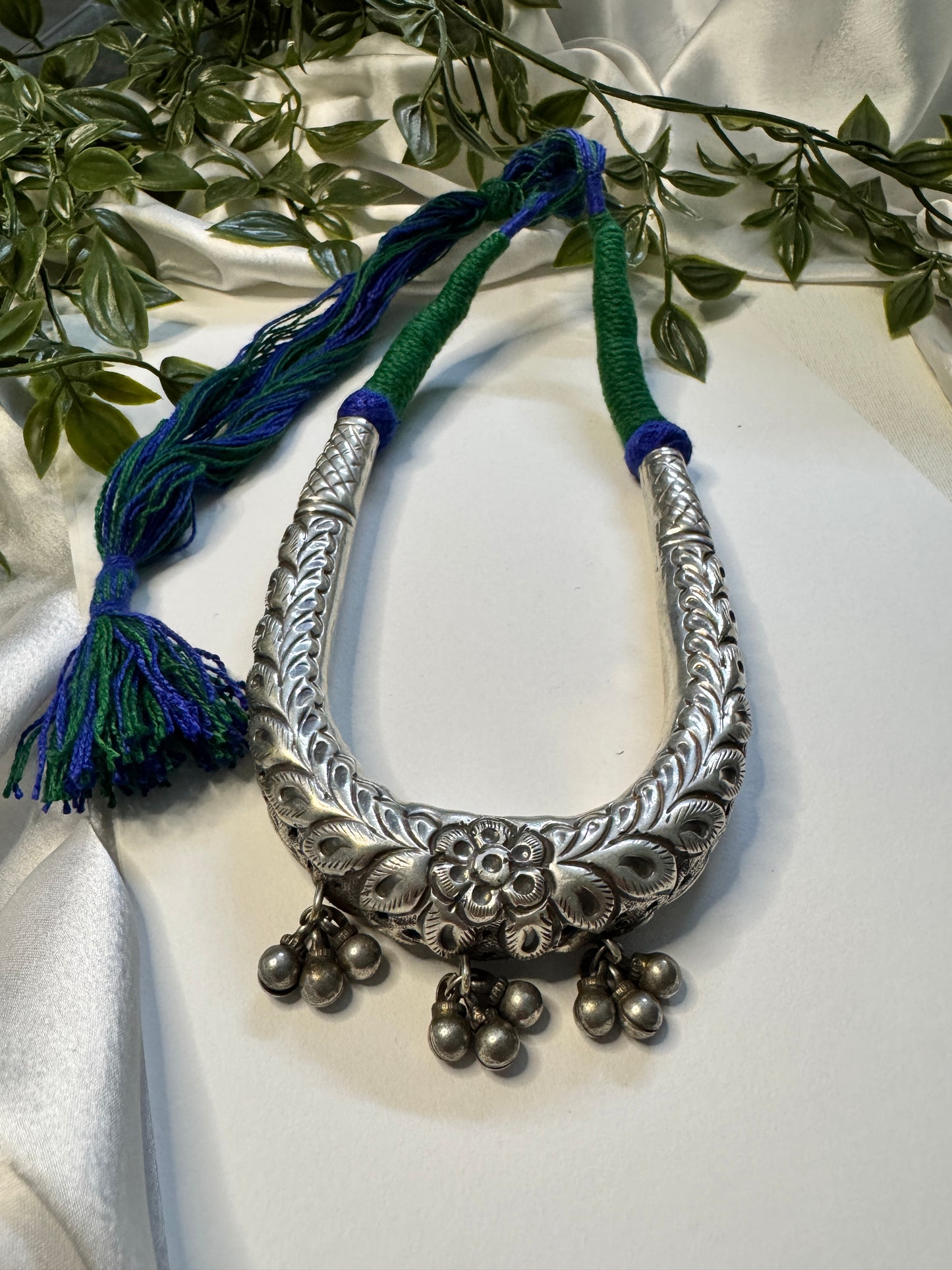 Gaura silverlookalike oxidised Neckpiece