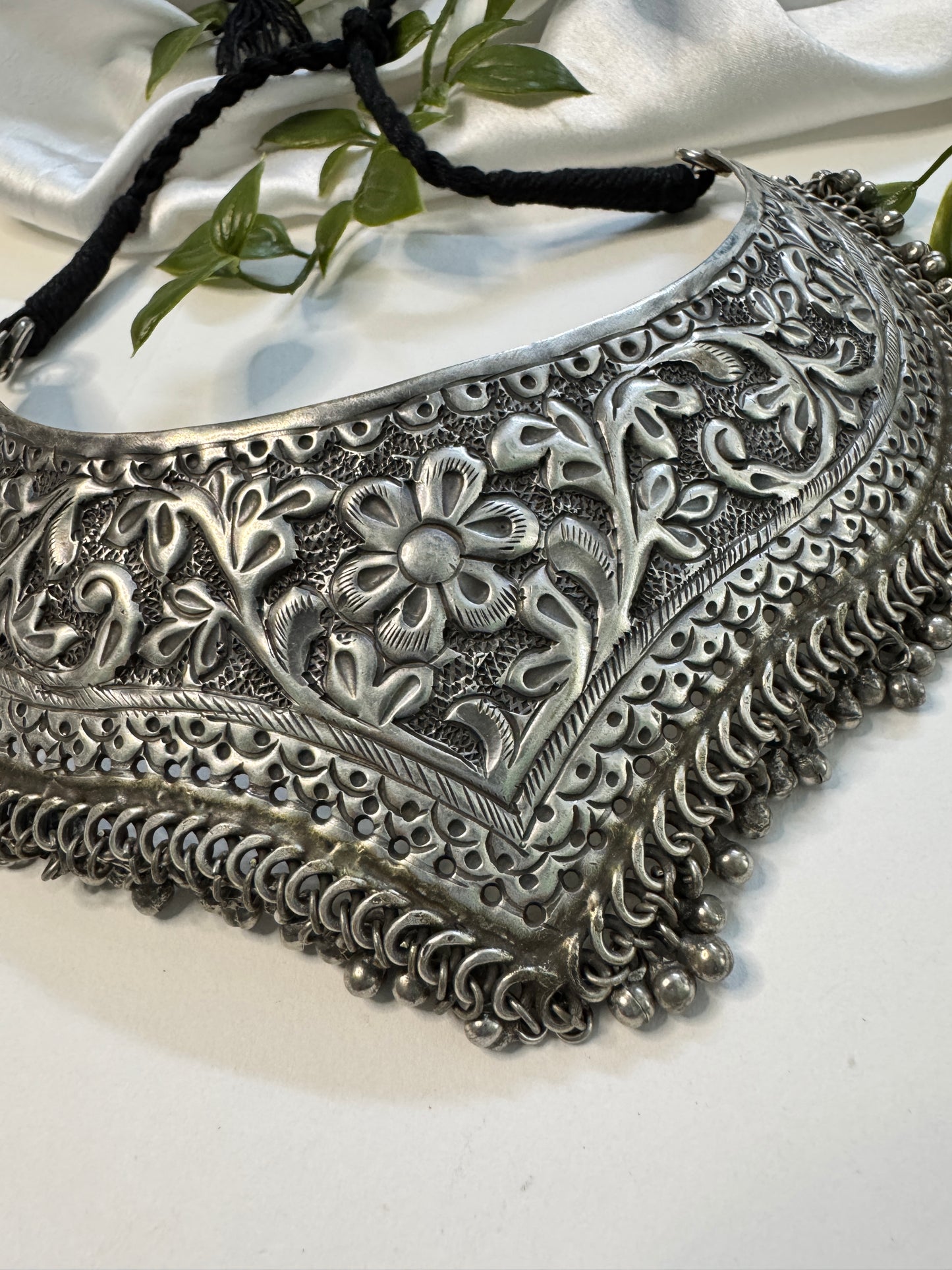 Handmade Rukmani Hasli Necklace