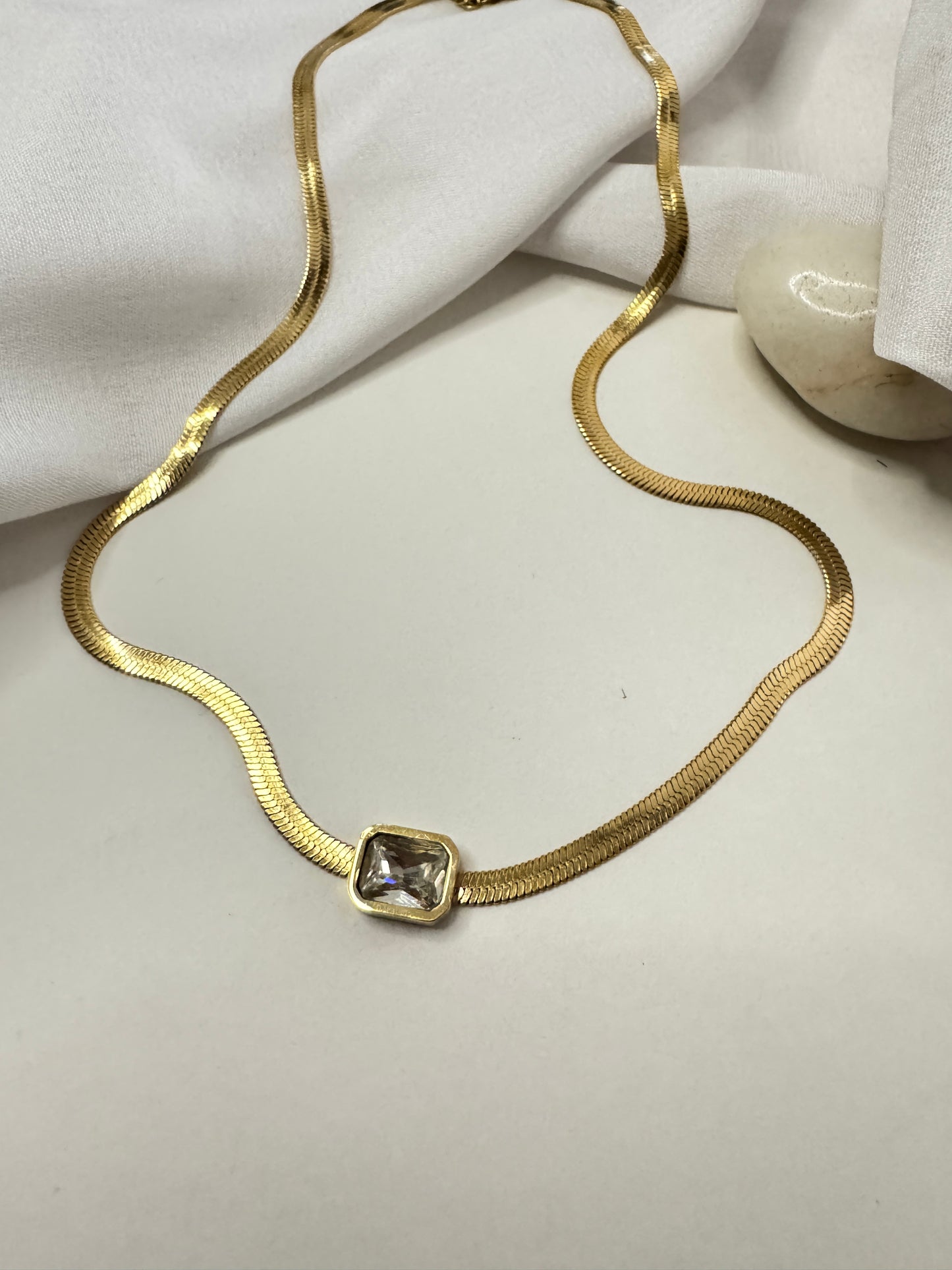Anti tarnish Stoned Necklace