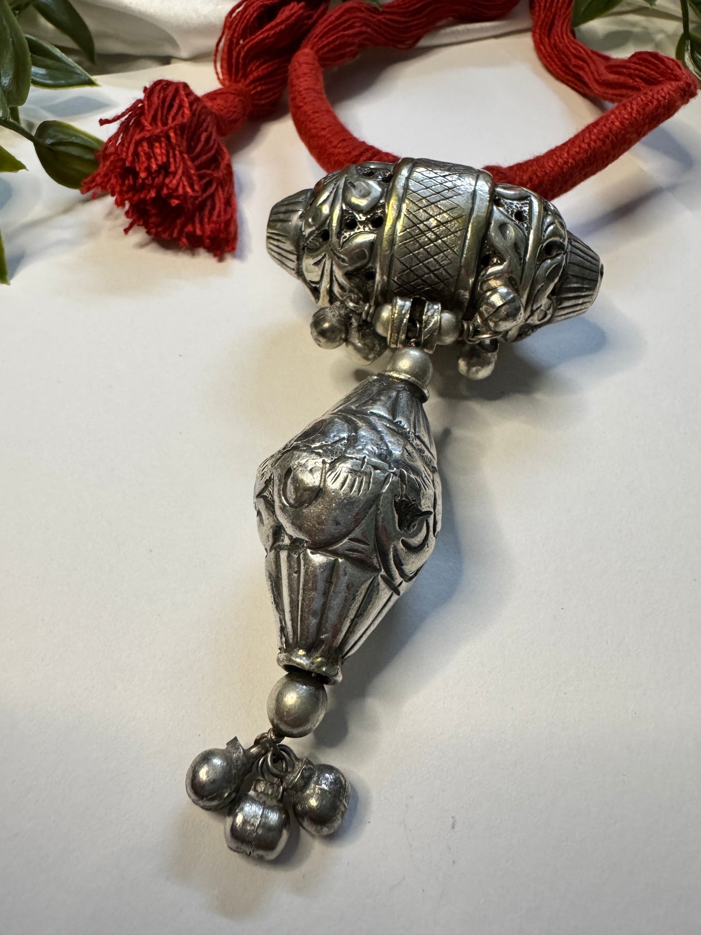 Mandaliya silverlookalike oxidised Neckpiece