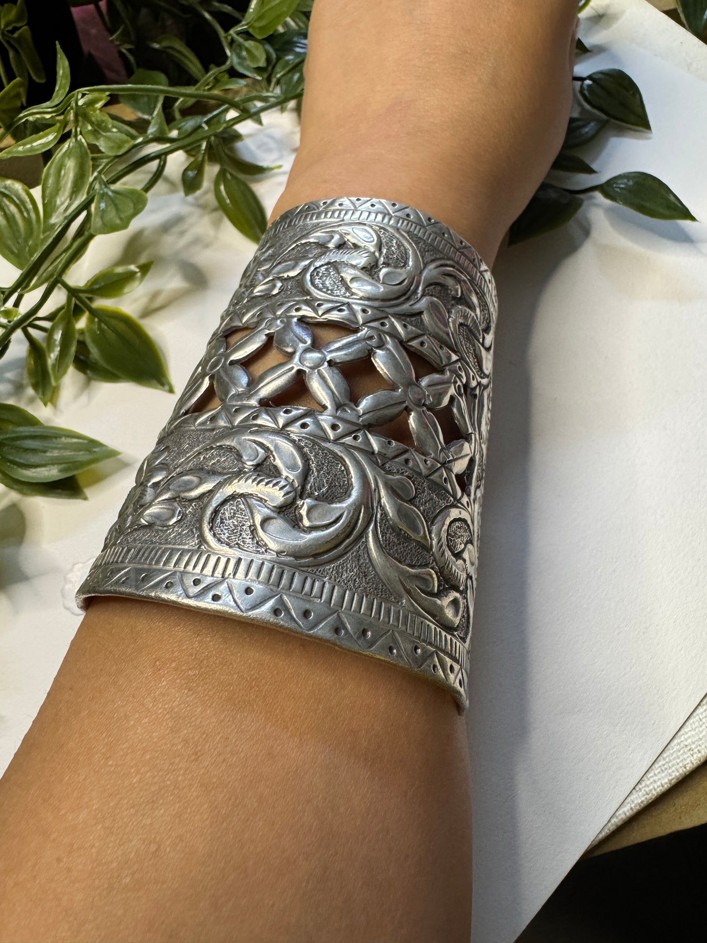 Handcuff Bracelet Vaani