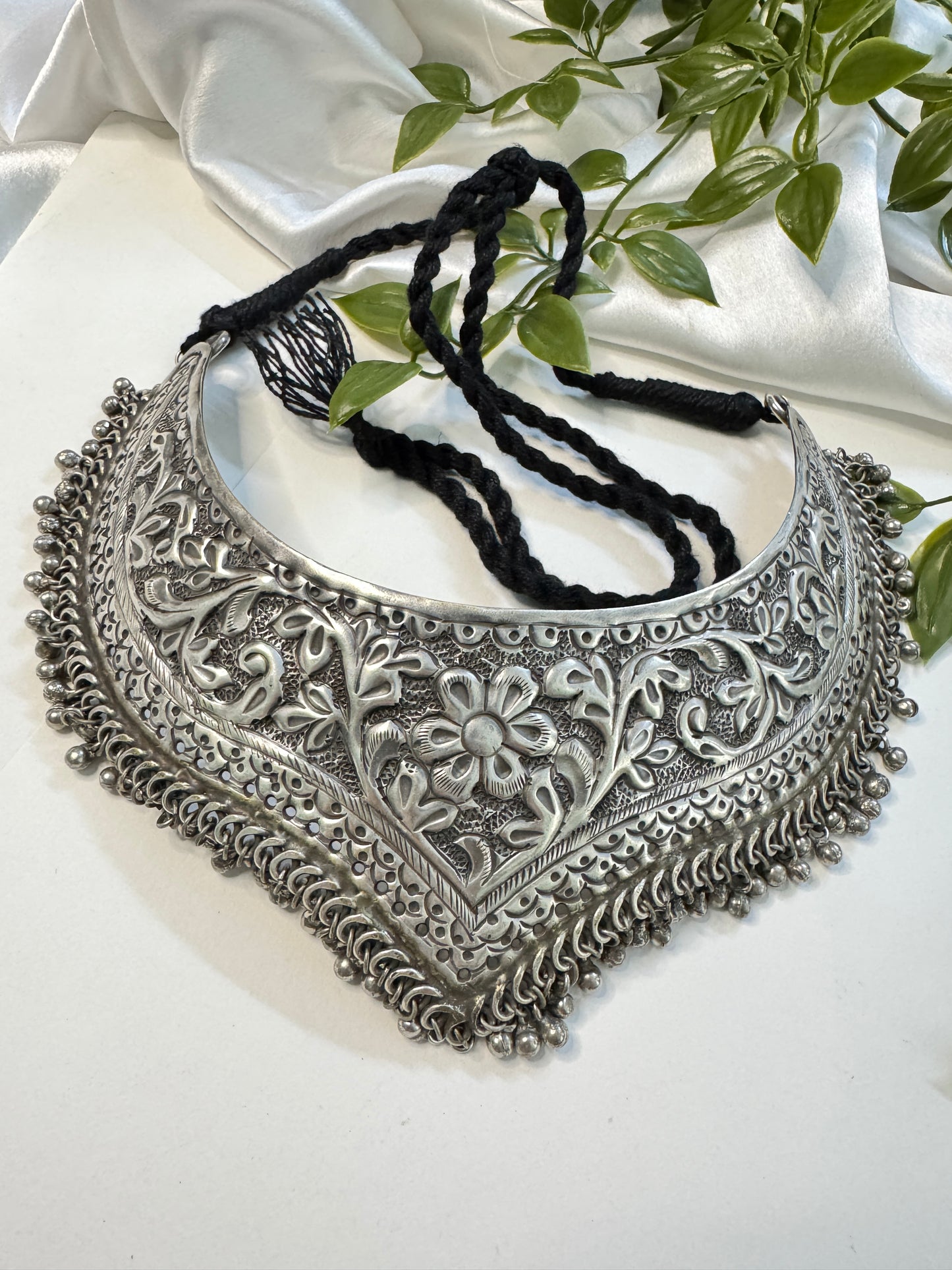 Handmade Rukmani Hasli Necklace