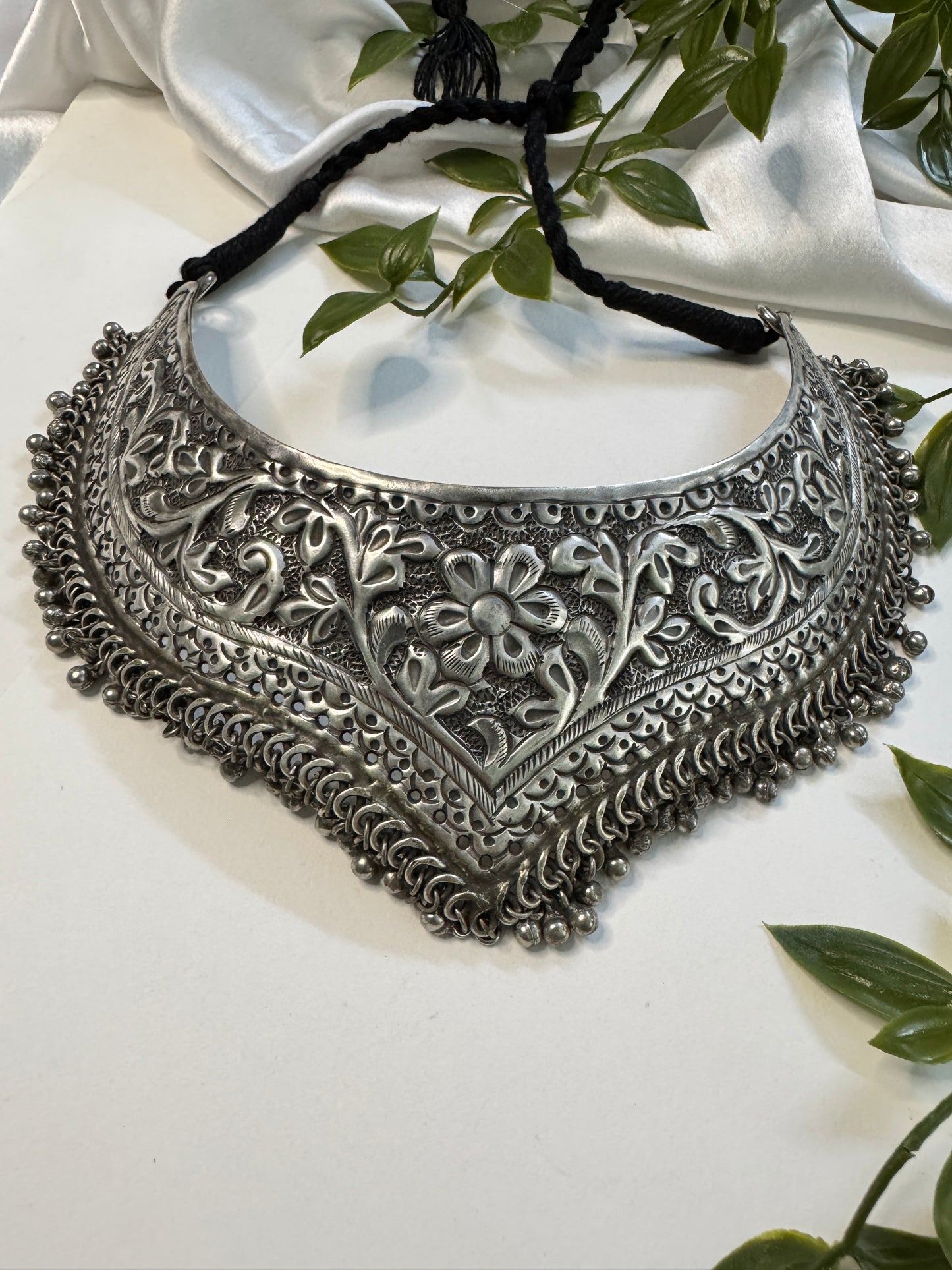 Handmade Rukmani Hasli Necklace