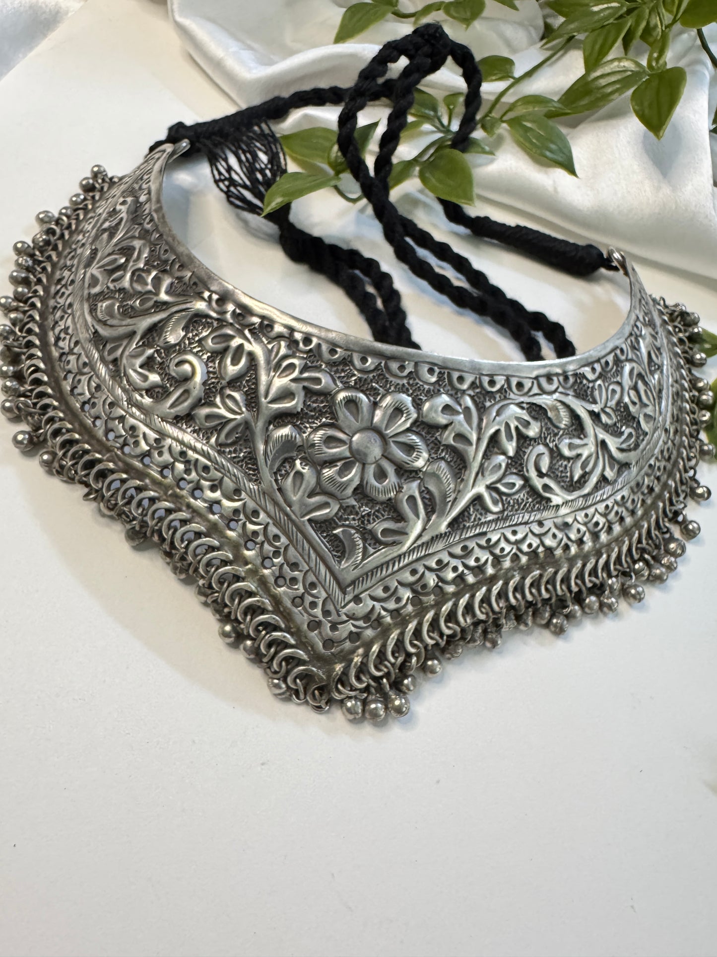 Handmade Rukmani Hasli Necklace