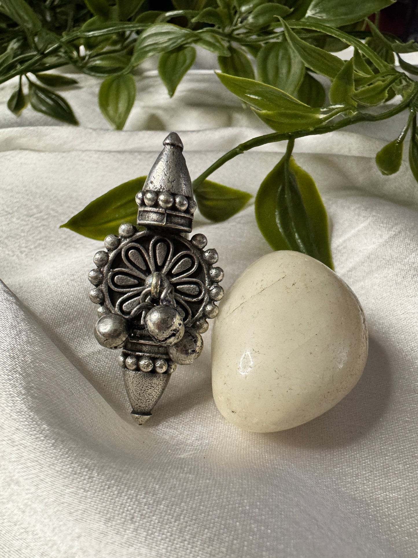 Raahi Oxidised Ring