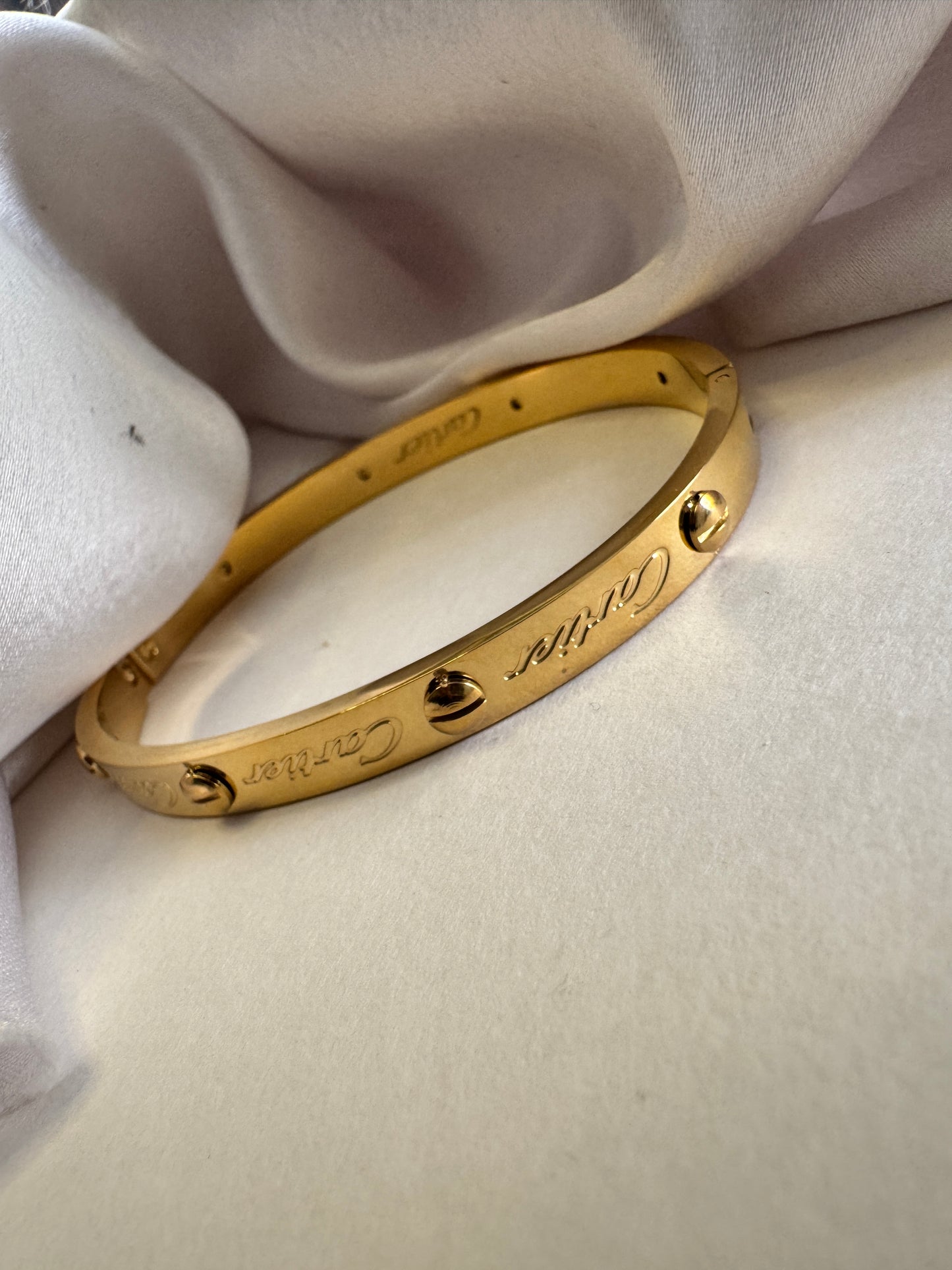 Anti tarnish cuff Bracelet