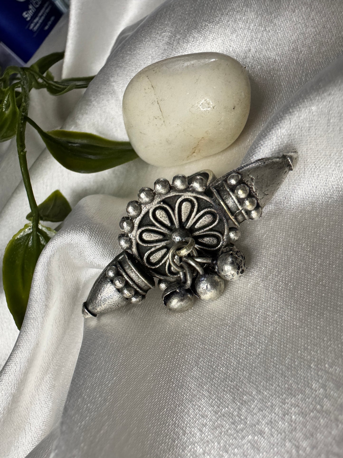 Raahi Oxidised Ring