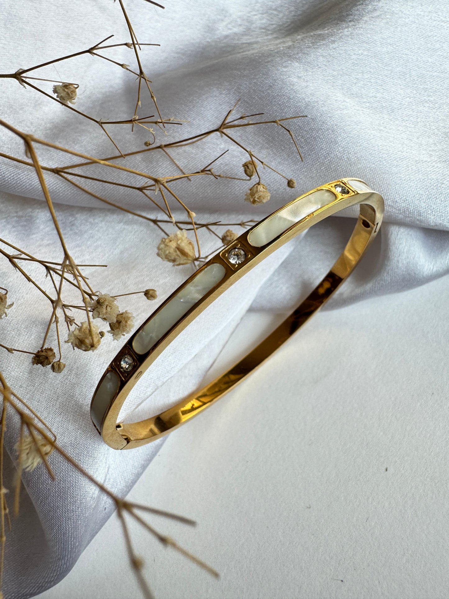 Anti tarnish Office wear Bracelet