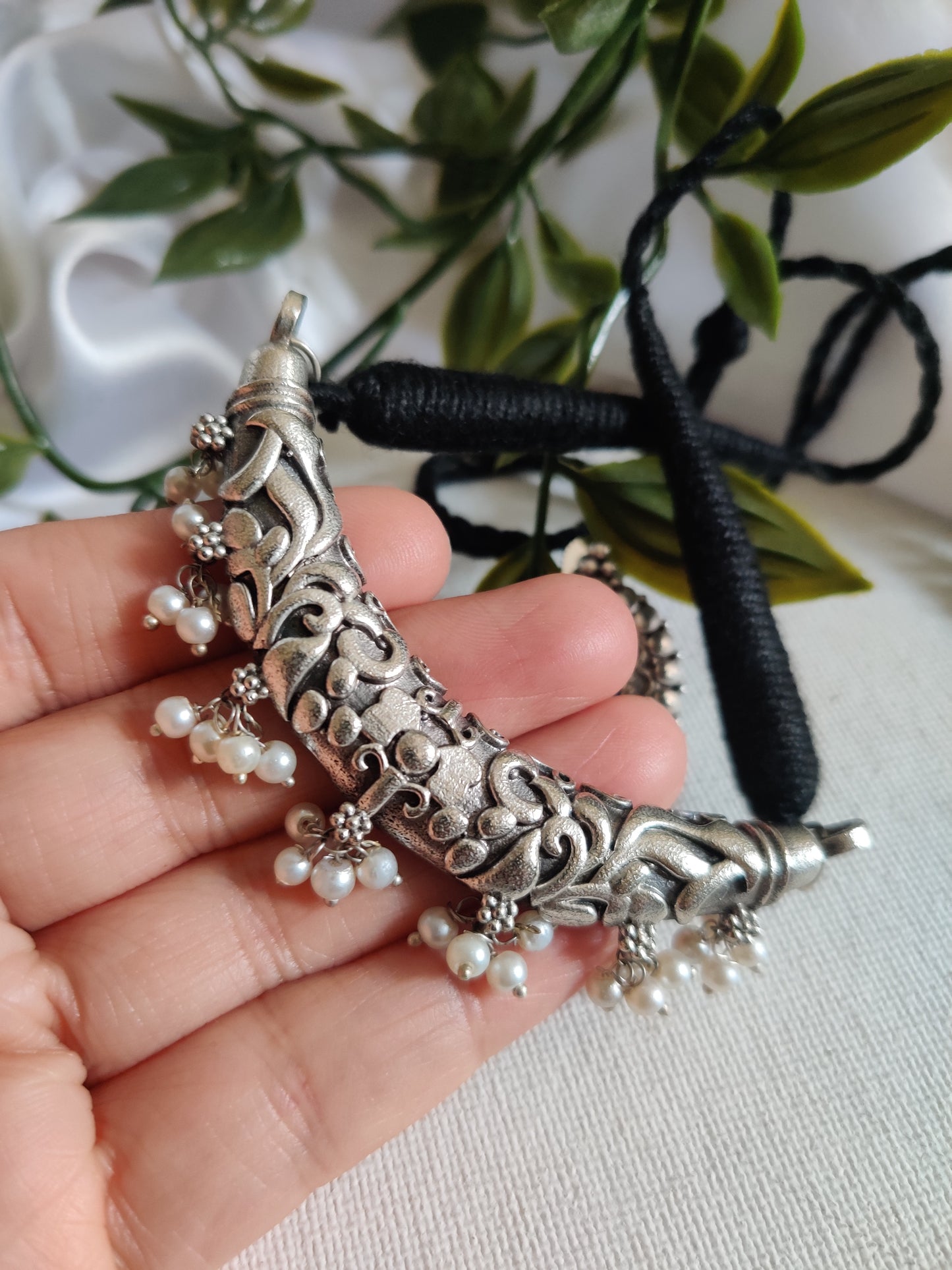 Small Hasli Necklace Set (Blue Earrings)