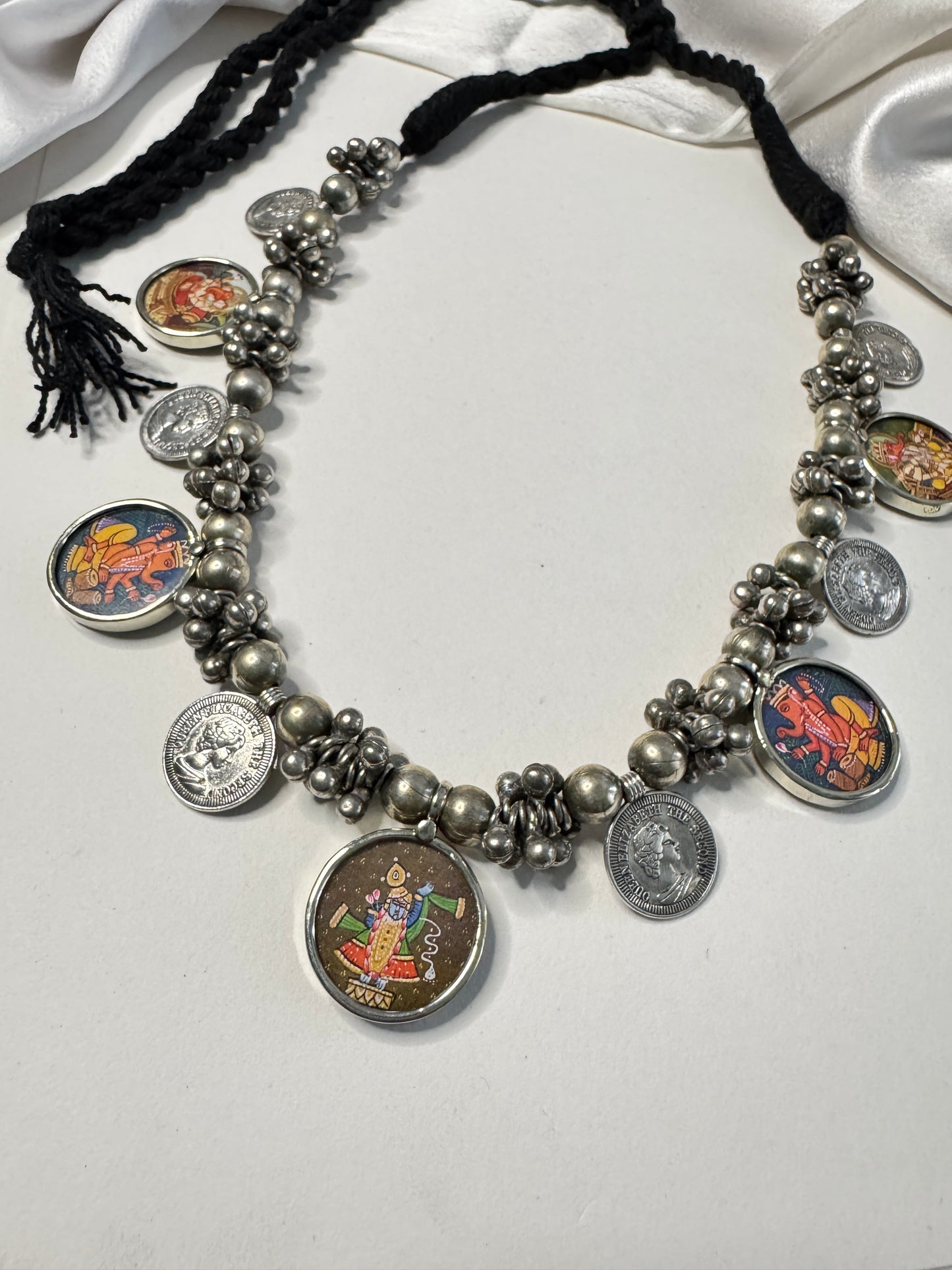 Handpainted silverlookalike Neckpiece