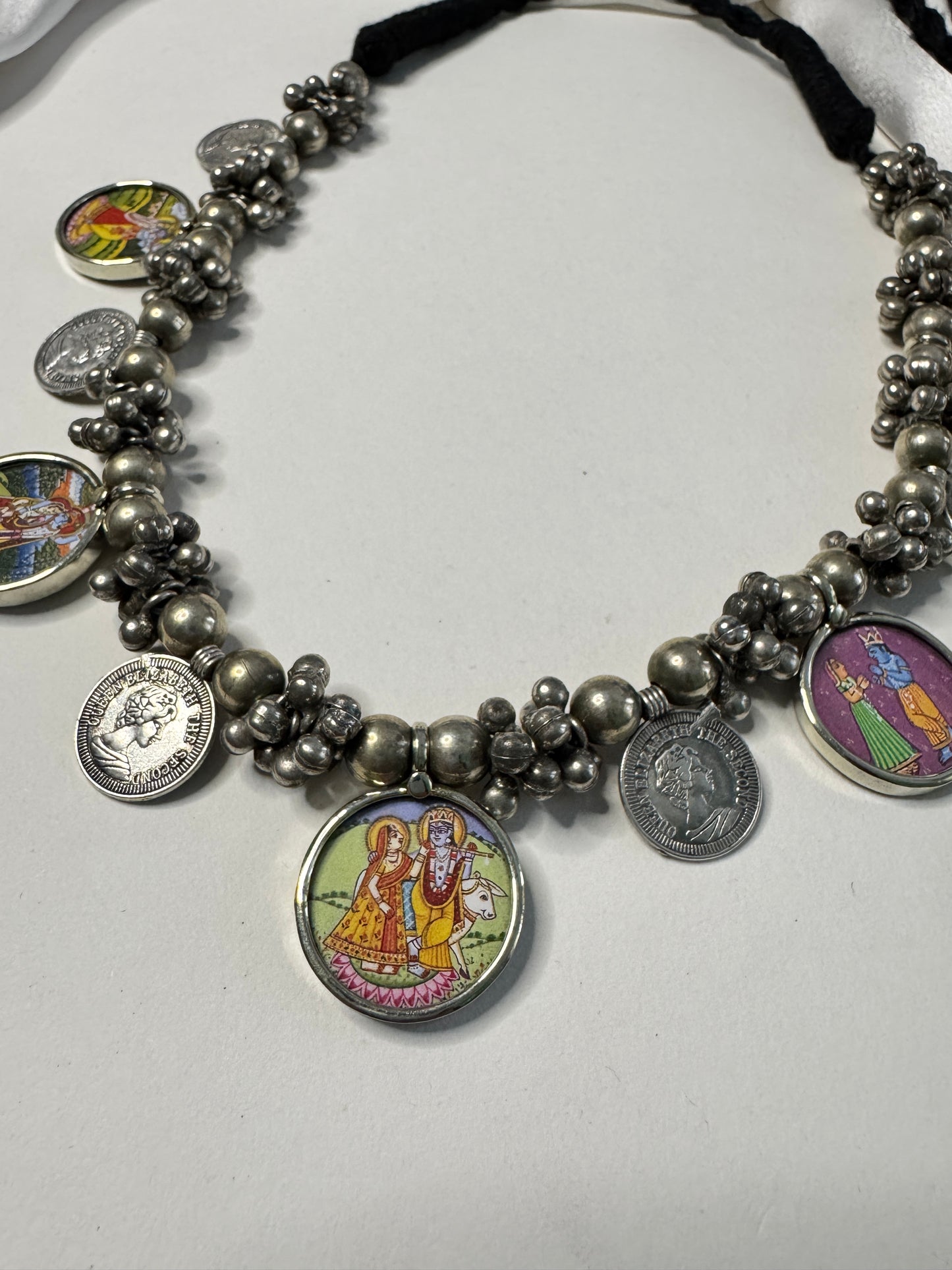 Handpainted silverlookalike Neckpiece