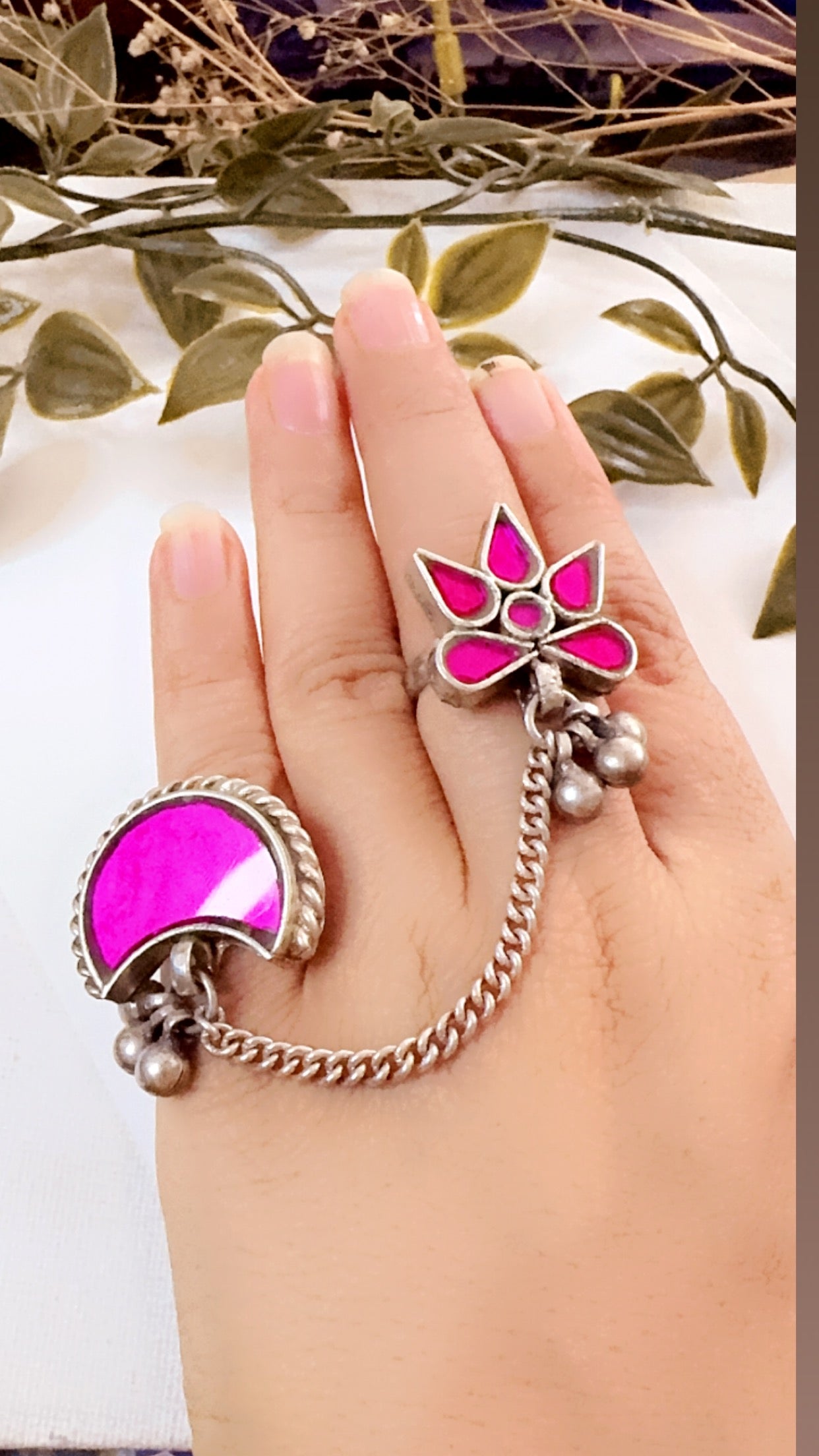 Raha Double finger Glass Ring