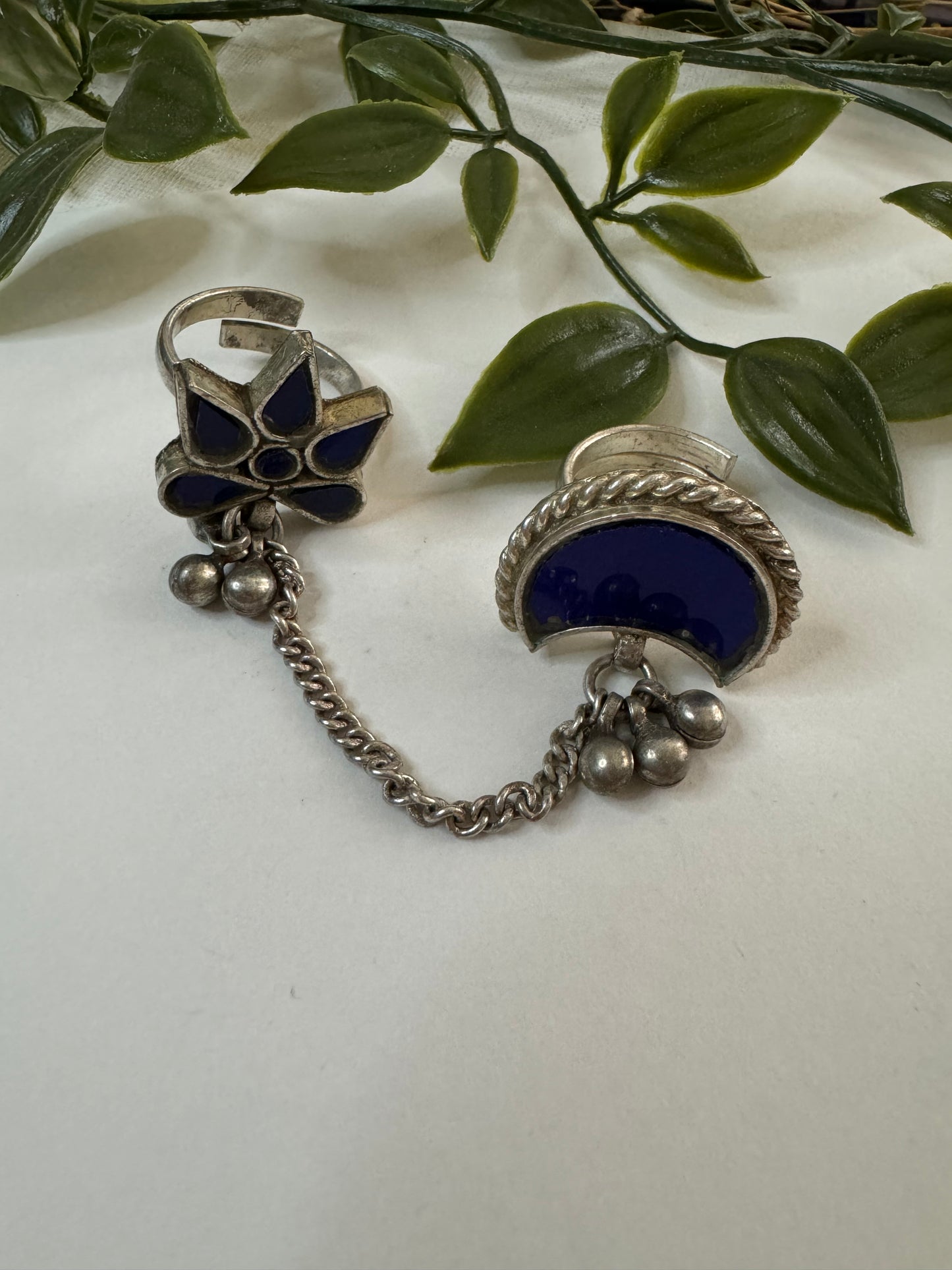 Raha Double finger Glass Ring